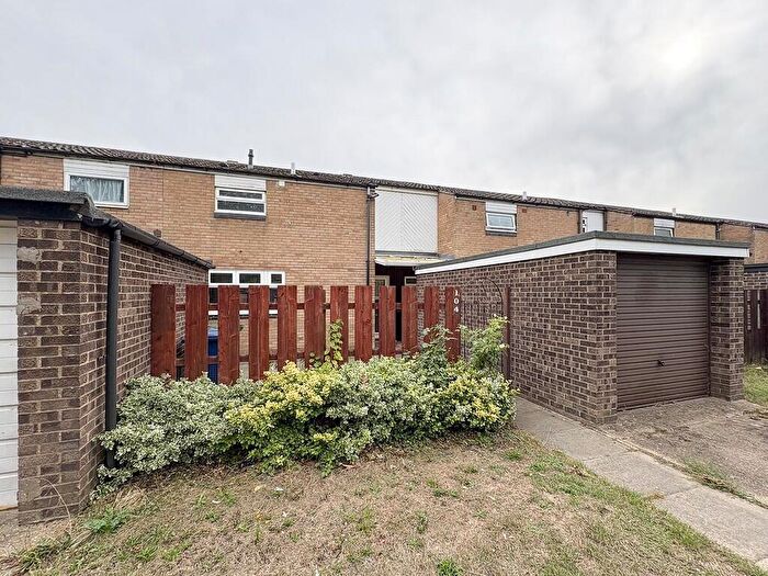 3 Bedroom Terraced House To Rent In Hazlewood Close, CB4