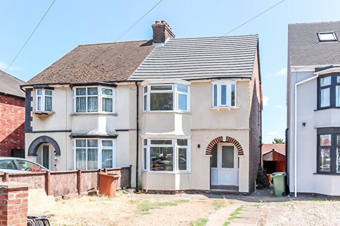 3 Bedroom Semi-Detached House To Rent In Eastfield Road, Wellingborough, NN8