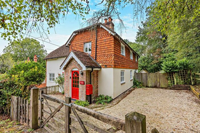 4 Bedroom Detached House For Sale In Snelsmore Common, Newbury, Berkshire, RG14