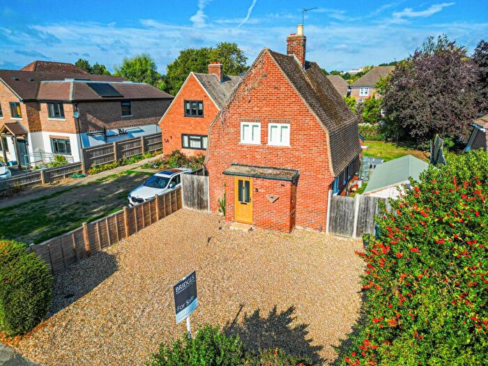 3 Bedroom Detached House For Sale In Woods Road, Caversham, RG4
