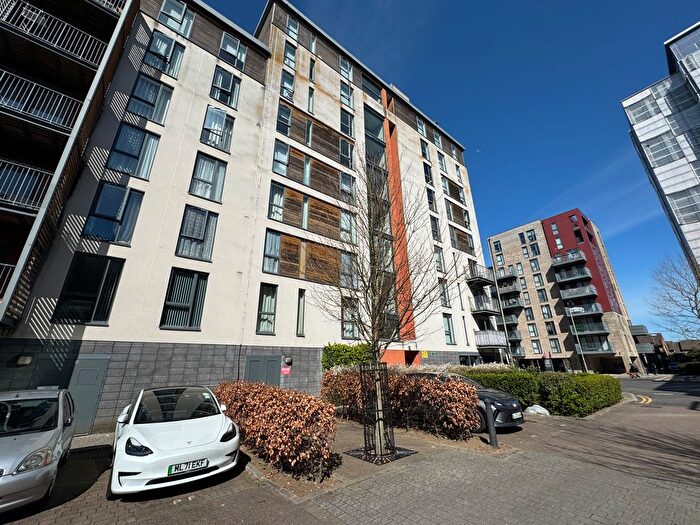 1 Bedroom Flat To Rent In Joslin Avenue, London, NW9