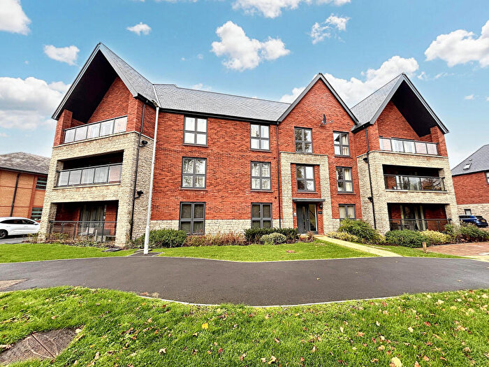 1 Bedroom Apartment For Sale In Tanner Close, Frenchay, Bristol, Gloucestershire, BS16