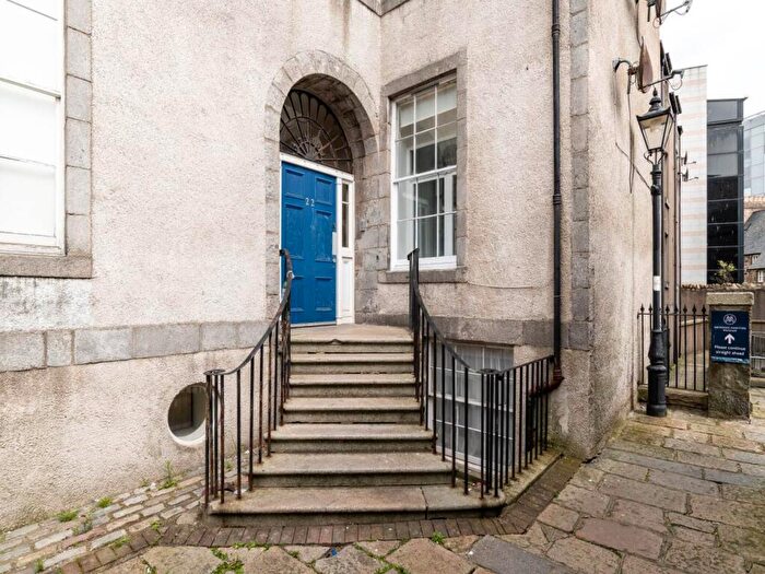 2 Bedroom Flat To Rent In Adelphi, Aberdeen, AB11