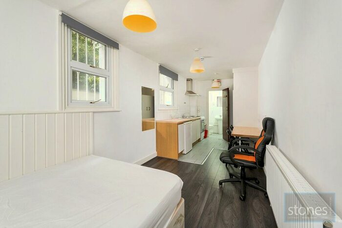 Apartment To Rent In Belsize Park, London, NW3