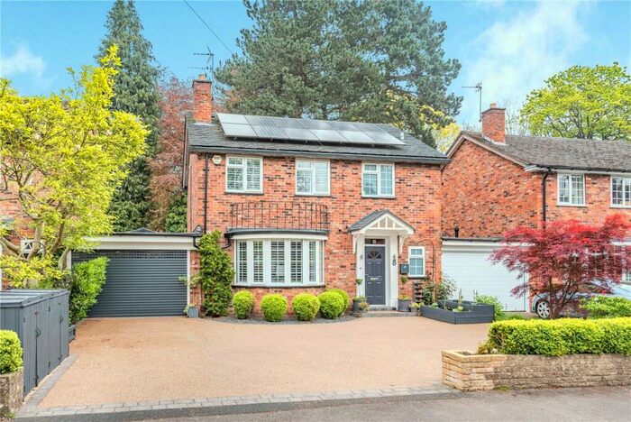 4 Bedroom Detached House To Rent In Hawthorn Avenue, Wilmslow, Cheshire, SK9