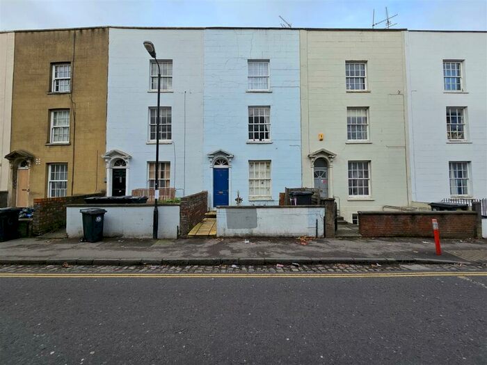 1 Bedroom Flat To Rent In Bath Buildings, Montpelier, Bristol, BS6