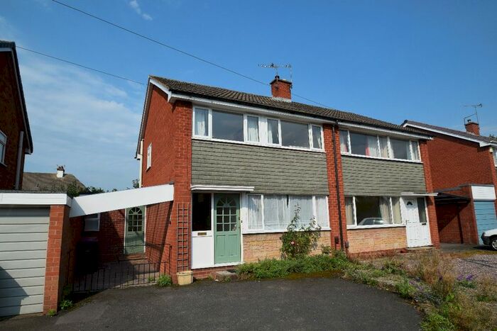 4 Bedroom Semi-Detached House To Rent In Chetwynd Grove, Newport, TF10