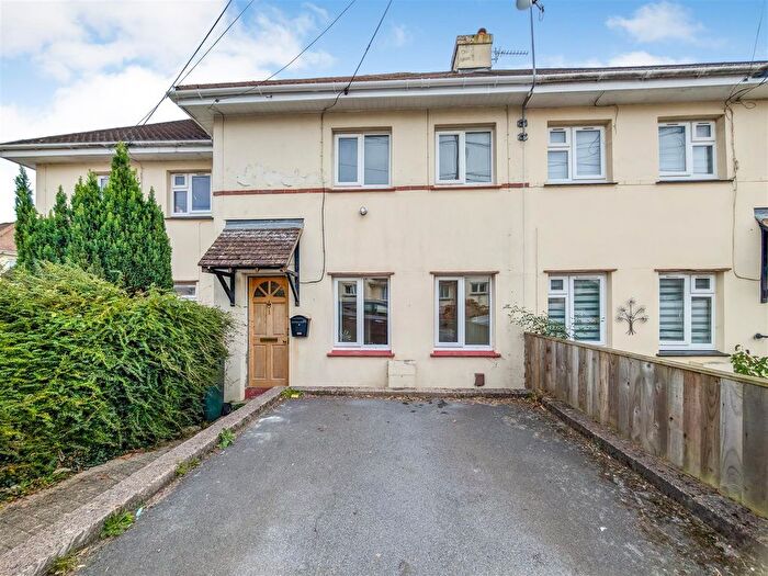 3 Bedroom Terraced House For Sale In Coronation Road, Kingsteignton, TQ12