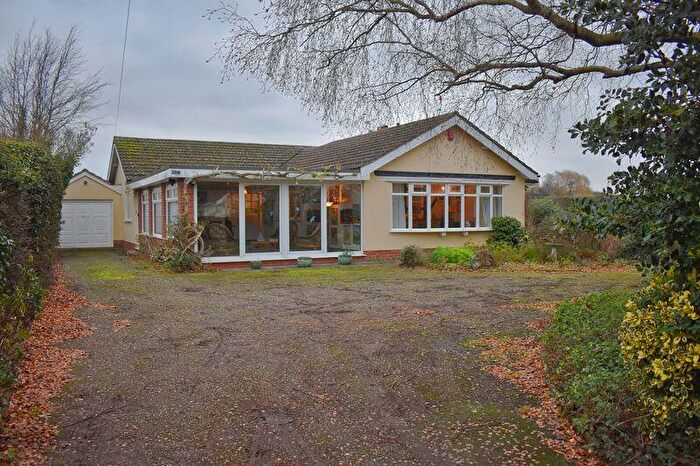 4 Bedroom Detached Bungalow For Sale In Woodhill Road, Collingham, NG23