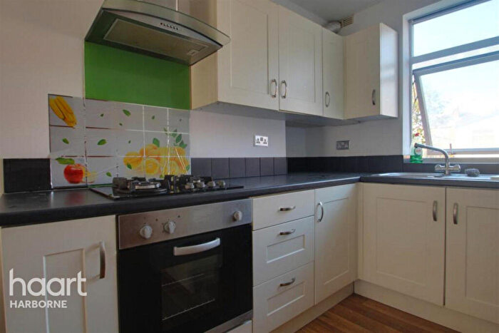 3 Bedroom Semi-Detached House To Rent In Bent Avenue, Quinton, B32