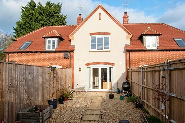 2 Bedroom Terraced House To Rent In London Road, Postcombe, OX9