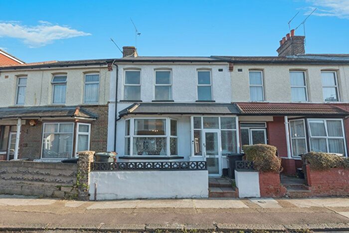 3 Bedroom Terraced House For Sale In Brook Road, Gravesend, Kent, DA11