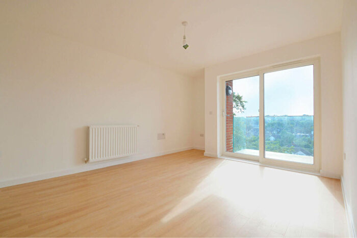 2 Bedroom Apartment To Rent In Ringers Road, Bromley, BR1