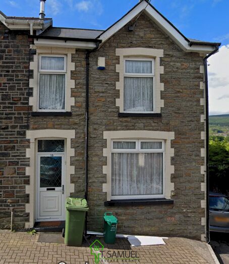4 Bedroom End Of Terrace House To Rent In The Triangle, Mountain Ash, CF45