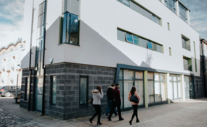 Garage / Parking To Rent In Half Moon Lane, Gateshead, NE8