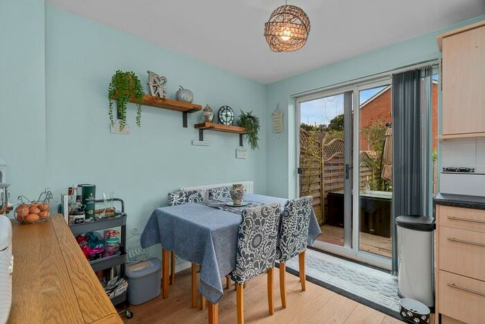 3 Bedroom Terraced House For Sale In Thyme Avenue, Whiteley, PO15