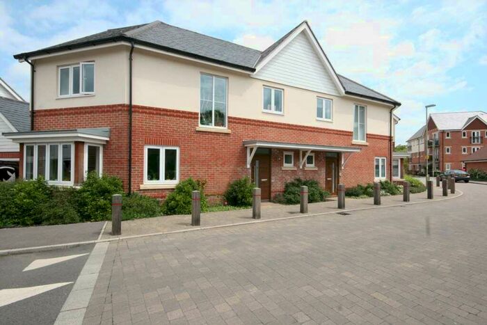 3 Bedroom Semi-Detached House To Rent In Willowbourne, Edenbrook, Fleet, GU51