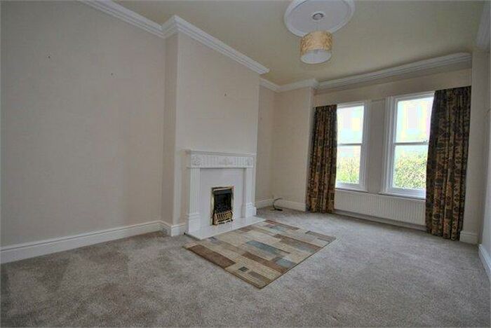 2 Bedroom Flat To Rent In Cambridge Road, Lytham St Annes, FY8