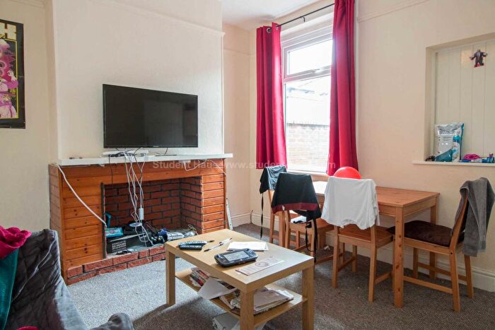 3 Bedroom House To Rent In Haddon Street, Salford, M6