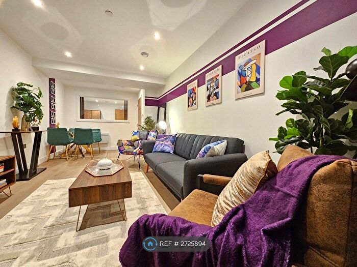 2 Bedroom Flat To Rent In Leeds City Center, Leeds, LS9