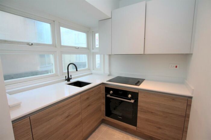 1 Bedroom Flat To Rent In Kings Road, Brighton, BN1