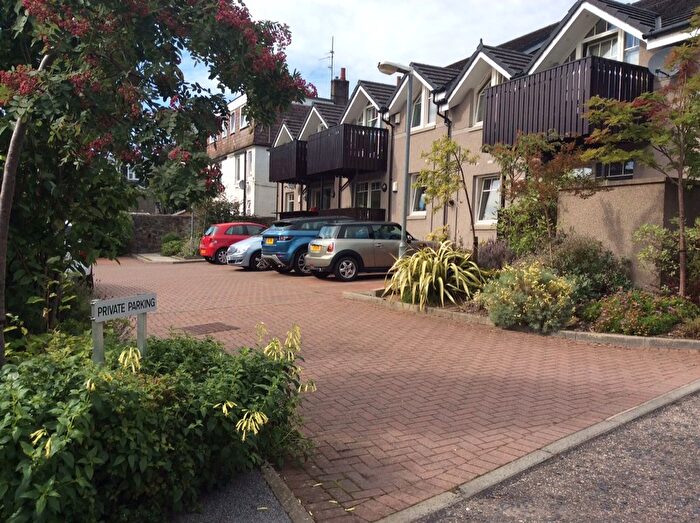 2 Bedroom Flat To Rent In St Devenicks Crescent, Cults, Aberdeen, AB15