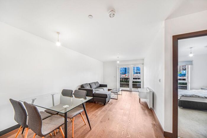 1 Bedroom Flat To Rent In Abbey Road, Barking, London, IG11