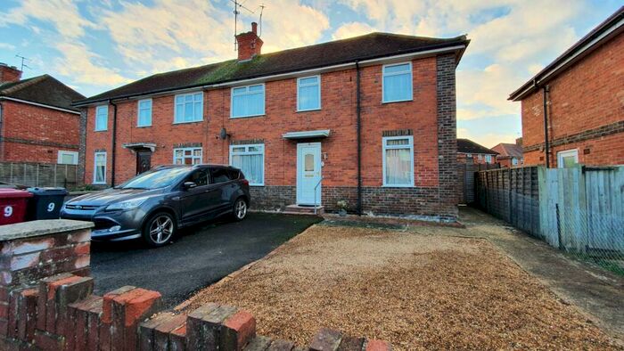 2 Bedroom Semi-Detached House For Sale In Ashmore Road, Reading, RG2