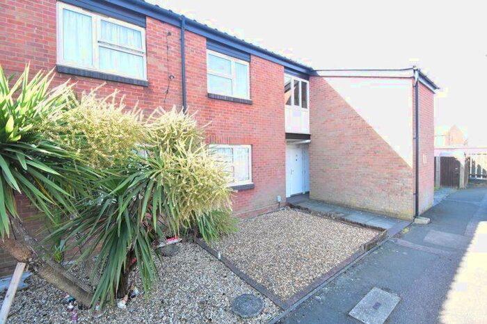 1 Bedroom Apartment To Rent In Massey Close, Kempston, Bedford, MK42