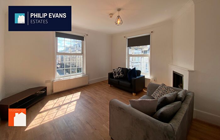 6 Bedroom Maisonette To Rent In Eastgate, Aberystwyth, SY23