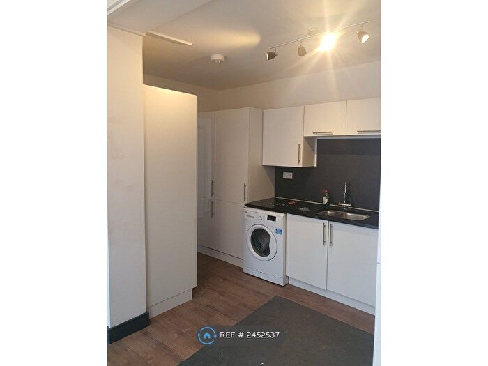 2 Bedroom End Of Terrace House To Rent In Mill Lane, Sevenoaks, TN14