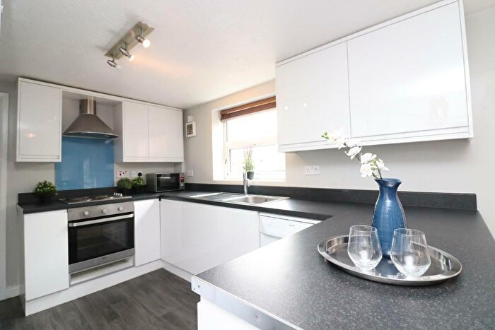 5 Bedroom House To Rent In Padwell Road, SO14