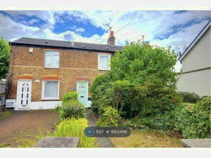 2 Bedroom Terraced House To Rent In Tottenhall Road, London, N13