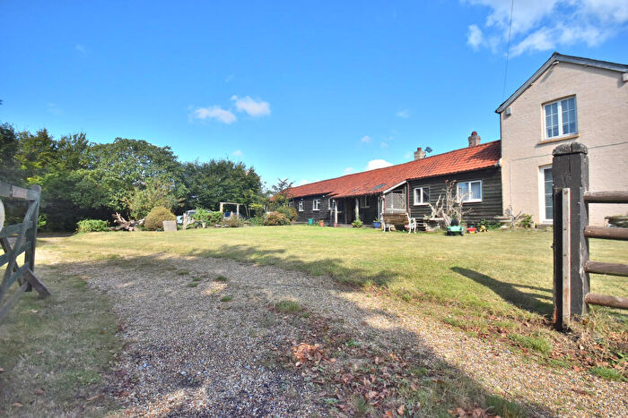 3 Bedroom Bungalow To Rent In New Barn Lane, Little Hallingbury, Bishop's Stortford, Essex, CM22