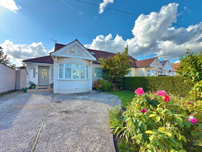 4 Bedroom Semi-Detached House For Sale In Grasmere Gardens, Harrow, HA3