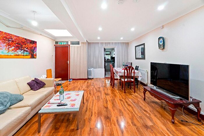8 Bedroom Terraced House To Rent In Neville Road, Forest Gate, E7