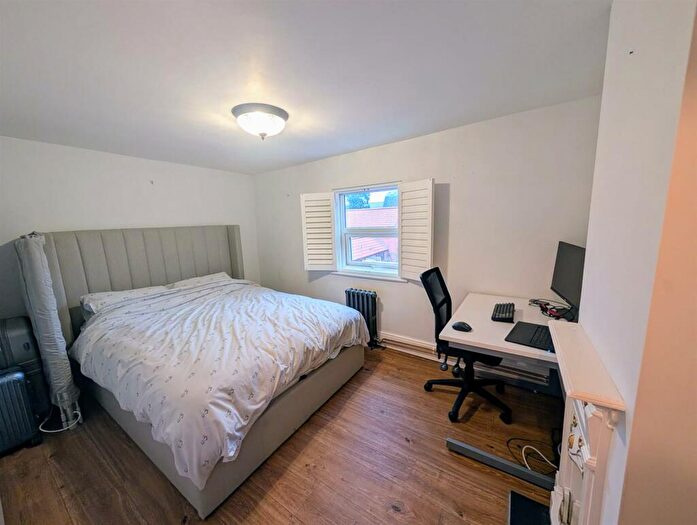 3 Bedroom Terraced House For Sale In Barnby Gate Newark, NG24