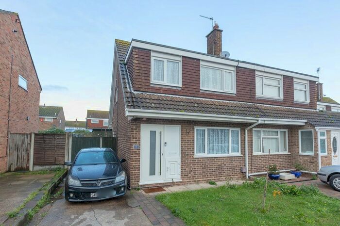 3 Bedroom Semi-Detached House To Rent In Almond Close, Broadstairs, CT10