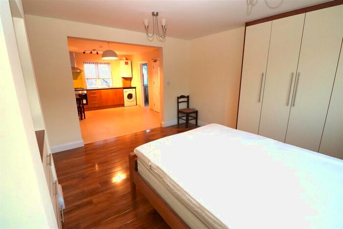 Studio To Rent In St. Albans Road, Watford, WD24