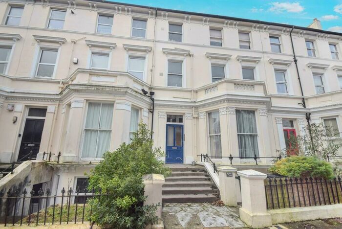 2 Bedroom Apartment To Rent In Upperton Gardens, Eastbourne, BN21