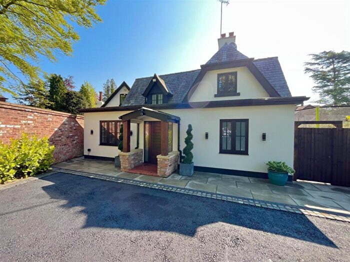 4 Bedroom Detached House To Rent In Wilmslow Park North, Wilmslow, SK9