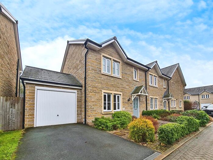 3 Bedroom End Of Terrace House To Rent In Dovecote Road, Strines, Stockport, Greater Manchester, SK6