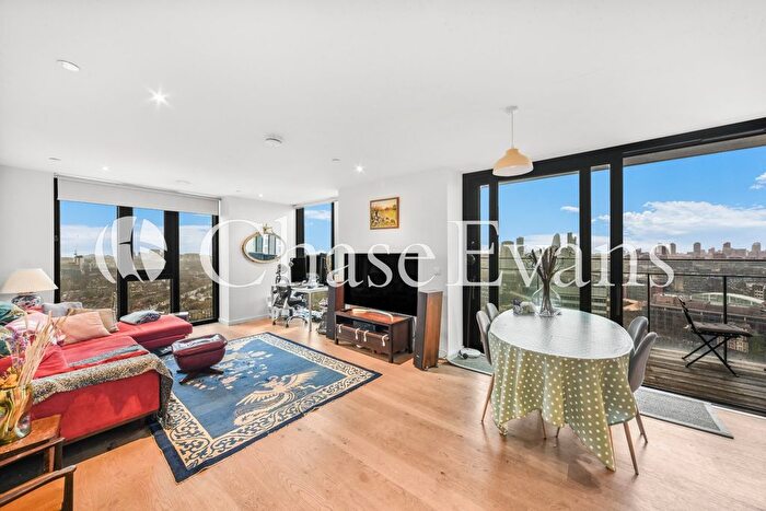 2 Bedroom Flat To Rent In The Tower, One The Elephant, St Gabriel Walk, Southwark, London, SE1