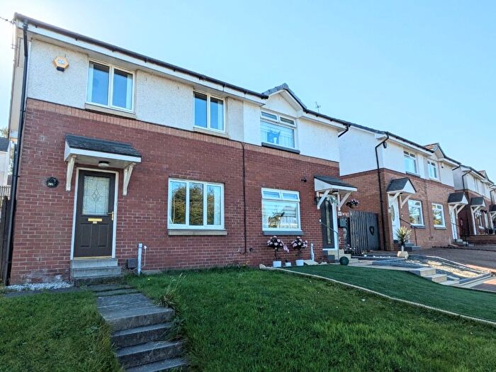 3 Bedroom Semi-Detached House To Rent In Brockburn Road, Crookston, Glasgow, G53