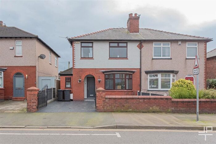 3 Bedroom Semi Detached House For Sale In The Avenue, Leigh, Greater Manchester, WN7