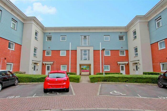 2 Bedroom Flat To Rent In Little Grebe House, Wraysbury Drive UB7