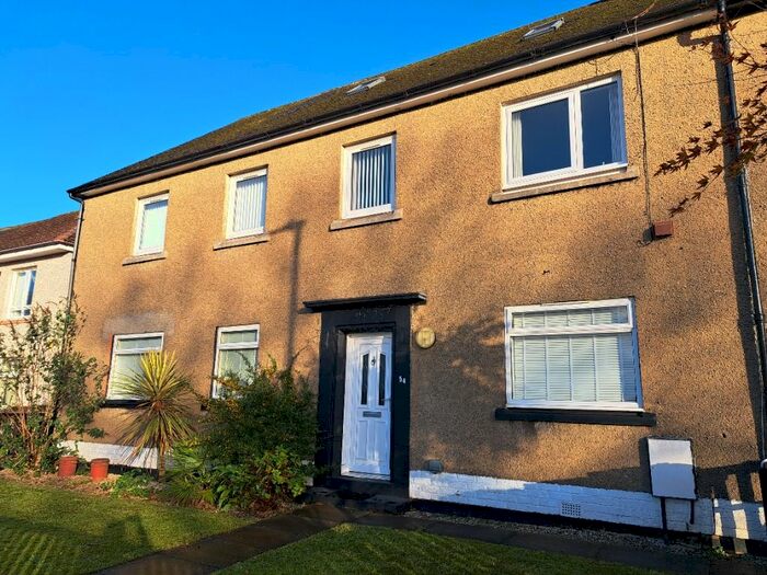 3 Bedroom Flat To Rent In Linn Avenue, Largs, North Ayrshire, KA30