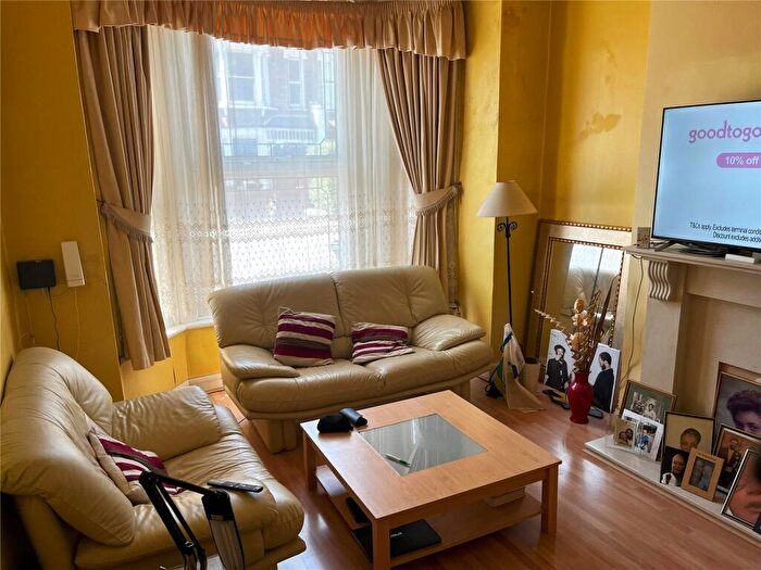 2 Bedroom Duplex For Sale In Nelgarde Road, London, SE6