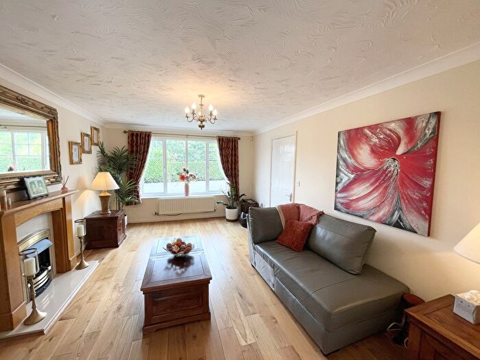 4 Bedroom Detached House For Sale In Soane Close, Wellingborough, Northamptonshire, NN8