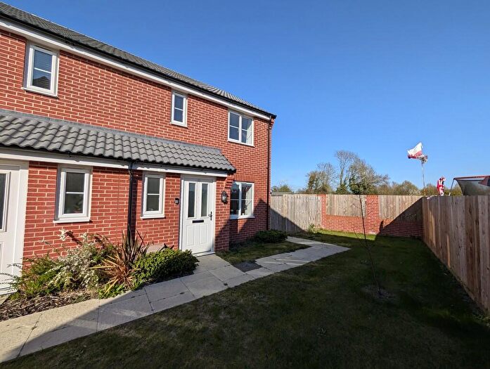 2 Bedroom End Of Terrace House For Sale In Hodgson Avenue, Leiston, IP16